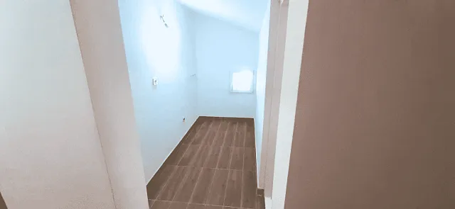 Geräumige 85m2 Wohnung mit 3 Schlafzimmern und Meerblick in Herceg Novi
